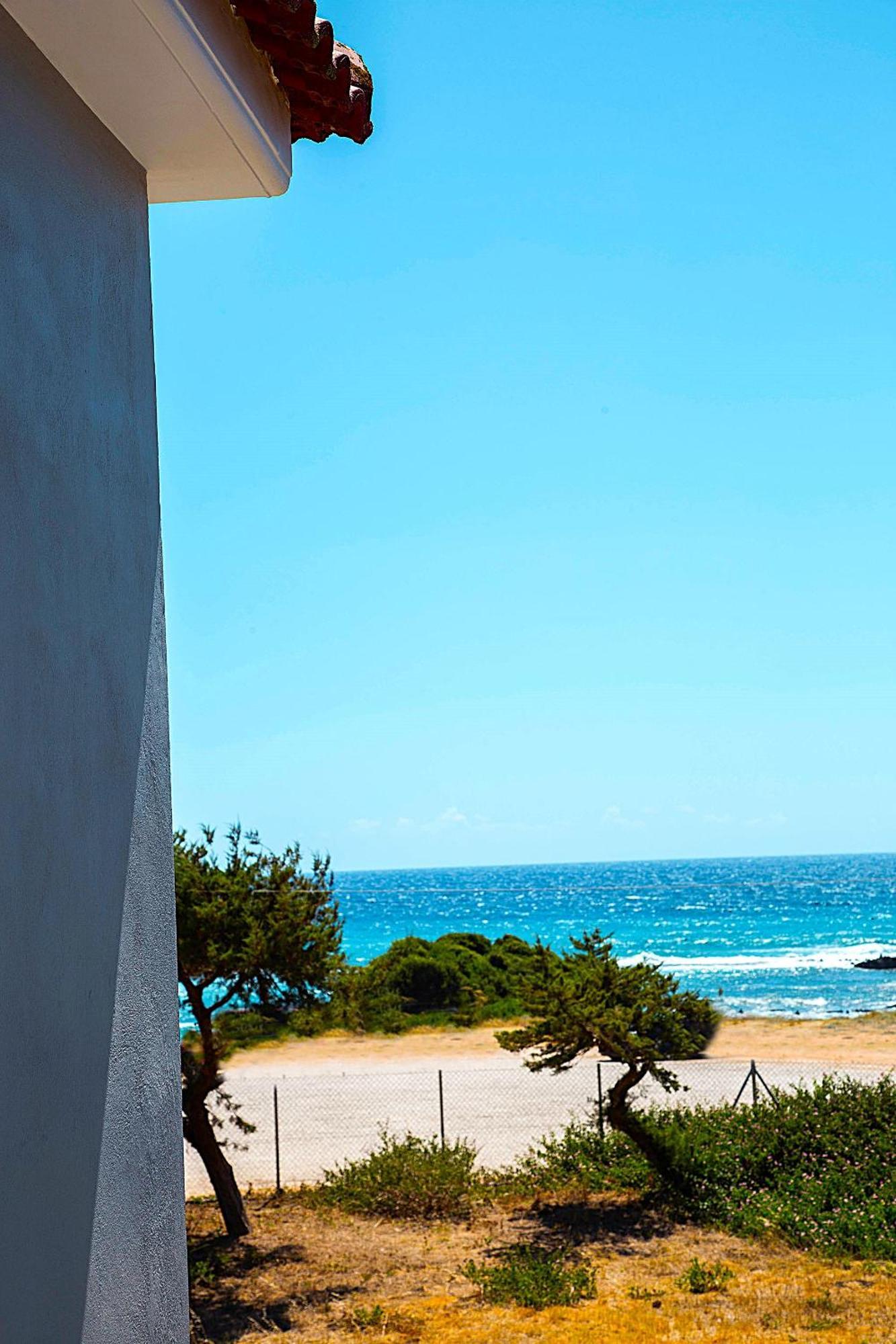 Romanos Beach Villas Buitenkant foto