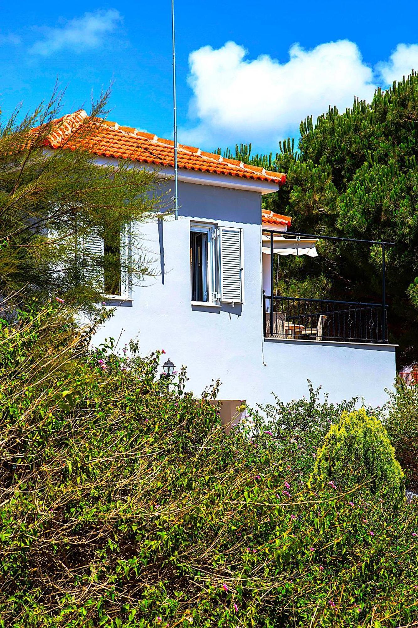 Romanos Beach Villas Buitenkant foto