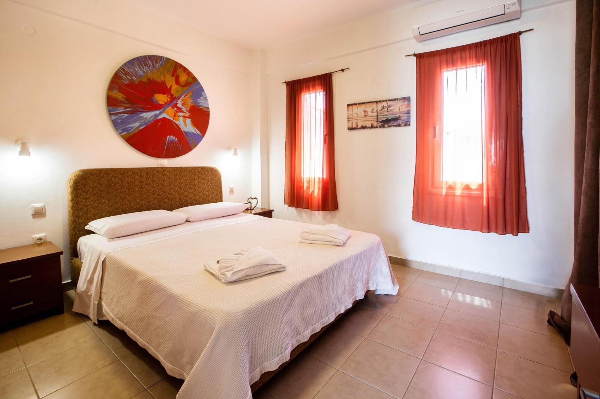 Romanos Beach Villas Buitenkant foto